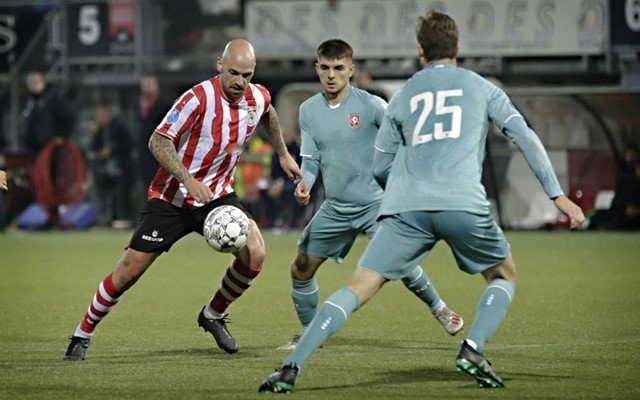 使得球队既 使得球队既